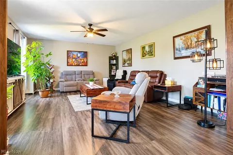Living - 362 Reserve Ave, Oberlin, OH 44074 photo 2 of 2
