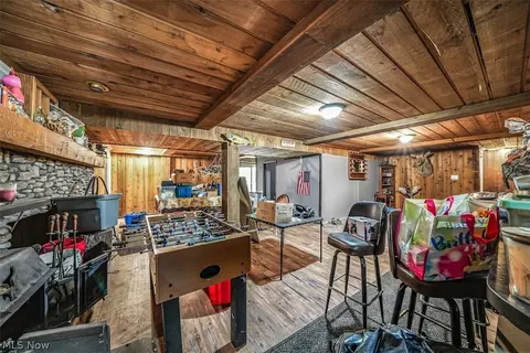 Entry Way - 7672 Lanese Dr, Windsor, OH 44099 photo 1 of 1
