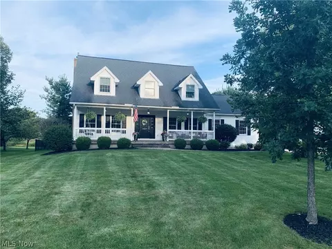 5427 Wilshire Park Dr, Hudson, OH 44236