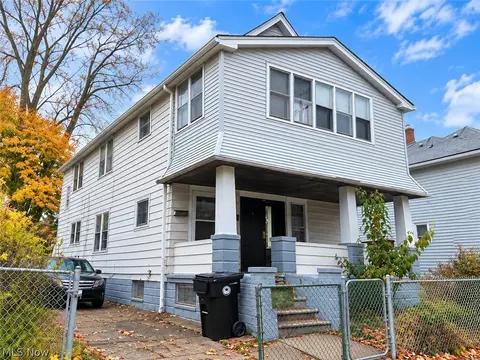 1326 W 76th St, Cleveland, OH 44102