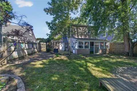 Exterior - 65 Arlene Ave, Youngstown, OH 44512 photo 6 of 9