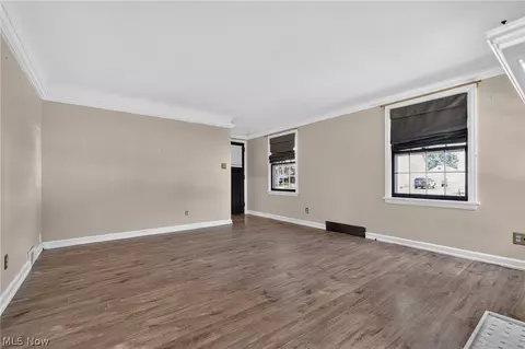Living - 65 Arlene Ave, Youngstown, OH 44512 photo 1 of 3