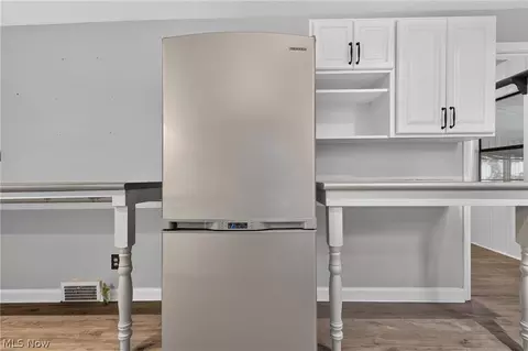 Kitchen - 65 Arlene Ave, Youngstown, OH 44512 photo 5 of 5