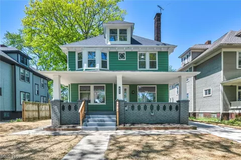 2172 West Blvd, Cleveland, OH 44102