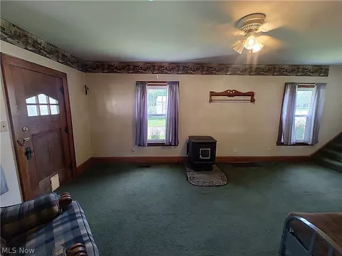 Living - 6005 Hillcrest Ave, Ashtabula, OH 44004 photo 1 of 5