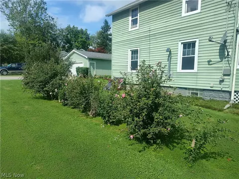 Exterior - 6005 Hillcrest Ave, Ashtabula, OH 44004 photo 15 of 18