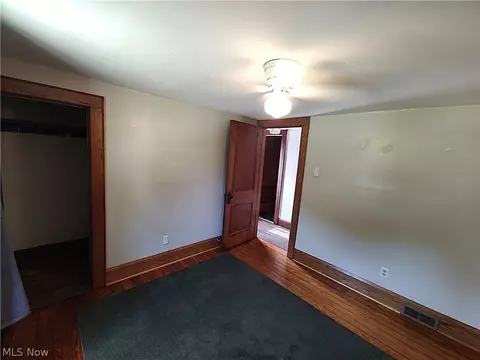Bedroom - 6005 Hillcrest Ave, Ashtabula, OH 44004 photo 2 of 6