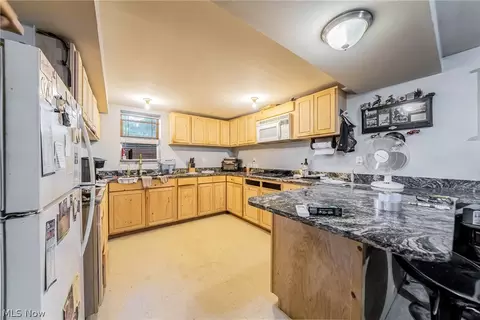 Kitchen - 1860 E 298th St, Wickliffe, OH 44092 photo 7 of 7