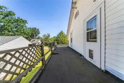 Exterior - 1860 E 298th St, Wickliffe, OH 44092 photo 2 of 7