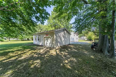 Exterior - 1860 E 298th St, Wickliffe, OH 44092 photo 3 of 7