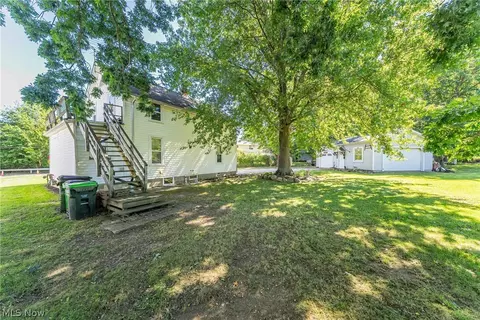 Exterior - 1860 E 298th St, Wickliffe, OH 44092 photo 6 of 7