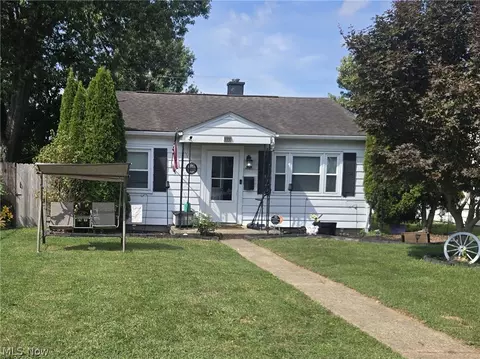 329 Wyandotte St, Lancaster, OH 43130