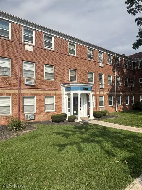 13829 Cedar Rd #306A, South Euclid, OH 44118