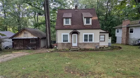 8893 Traphagen St NW, Massillon, OH 44646