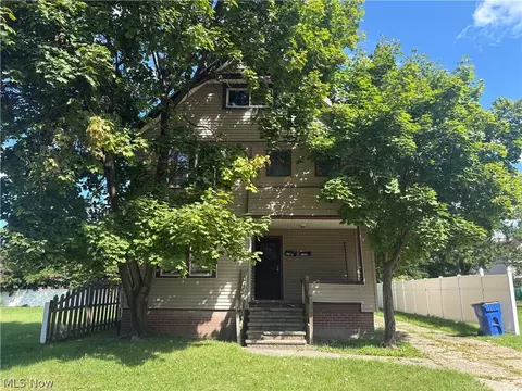 12501 Dove Ave, Cleveland, OH 44105