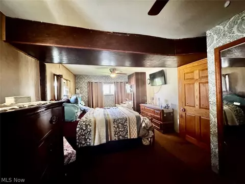 Bedroom - 1415 Eleanor Dr, Ashtabula, OH 44004 photo 2 of 6
