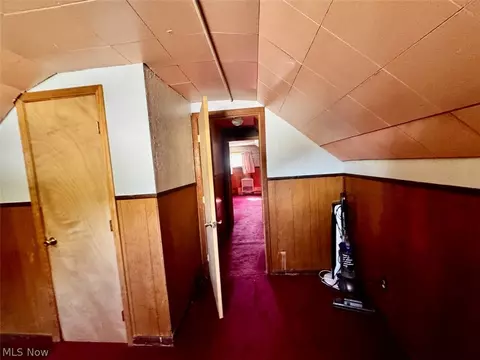 Entry Way - 1415 Eleanor Dr, Ashtabula, OH 44004 photo 1 of 1