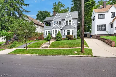 1629 Ivydale Rd, Cleveland Heights, OH 44118