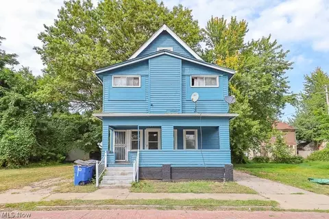 10803 Navarre Ct, Cleveland, OH 44108