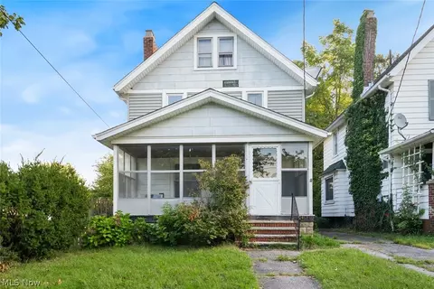 1429 Graber Dr, Lakewood, OH 44107