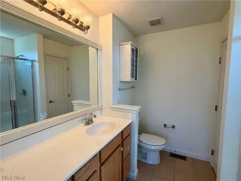 Bath - 2143 Fowl Rd, Elyria, OH 44035 photo 2 of 2