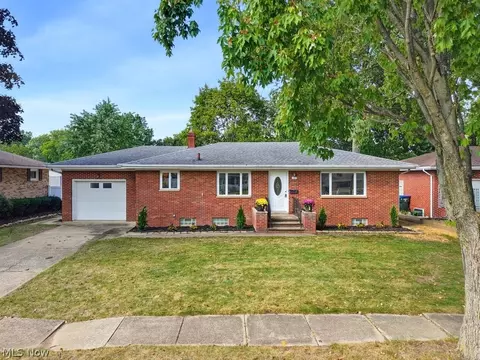 127 Alameda Ave, Cuyahoga Falls, OH 44221