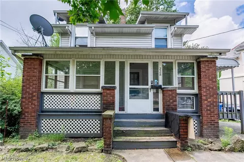 228 Para Ave, Akron, OH 44305