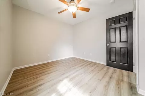 Bedroom - 122 Haydens Arbor, Elyria, OH 44035 photo 2 of 3