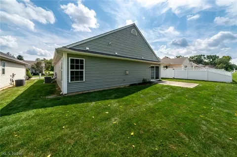 Exterior - 122 Haydens Arbor, Elyria, OH 44035 photo 8 of 11