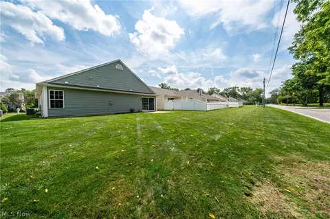 Exterior - 122 Haydens Arbor, Elyria, OH 44035 photo 9 of 11