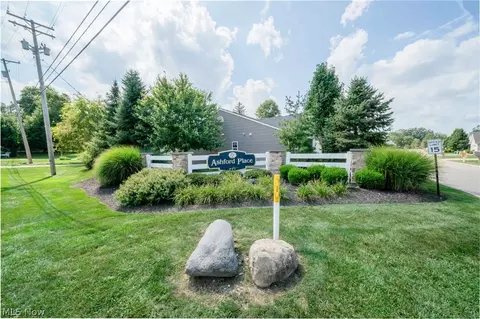 Exterior - 122 Haydens Arbor, Elyria, OH 44035 photo 11 of 11