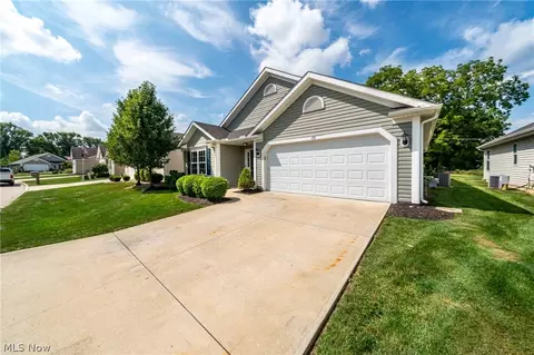 Exterior - 122 Haydens Arbor, Elyria, OH 44035 photo 2 of 11