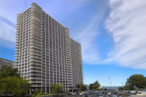 12700 Lake Ave #1104, Lakewood, OH 44107