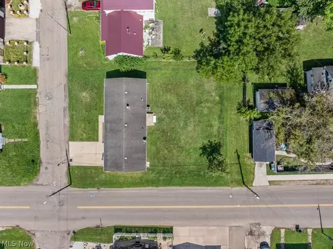View/Area - 1902 Root Ave NE, Canton, OH 44705 photo 3 of 6