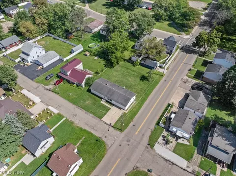 View/Area - 1902 Root Ave NE, Canton, OH 44705 photo 5 of 6