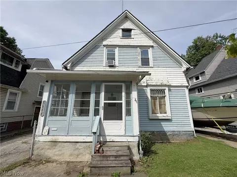 3882 W 42nd St, Cleveland, OH 44109