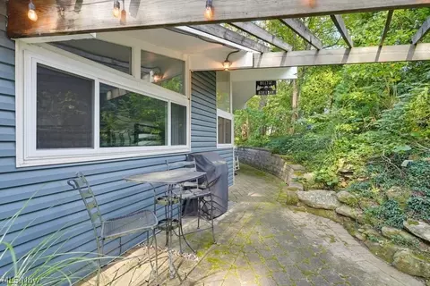 Exterior - 37 Oneida Trl, Malvern, OH 44644 photo 6 of 9