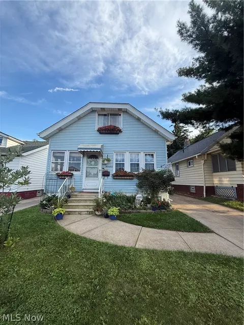 1517 Granby Ave, Cleveland, OH 44109
