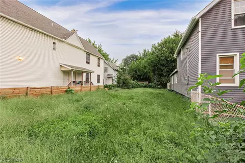 2345 W 7th St, Cleveland, OH 44113