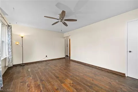 Living - 369 White Oak Dr, Elyria, OH 44035 photo 1 of 4