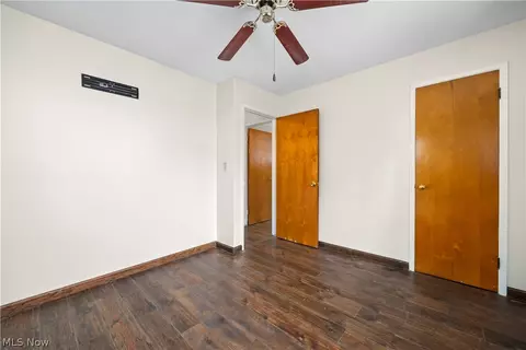 Bedroom - 369 White Oak Dr, Elyria, OH 44035 photo 5 of 10