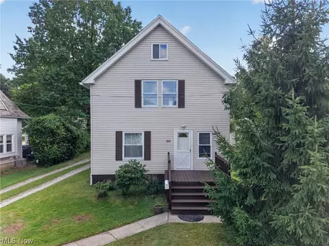 19289 Westwood Dr, Strongsville, OH 44149