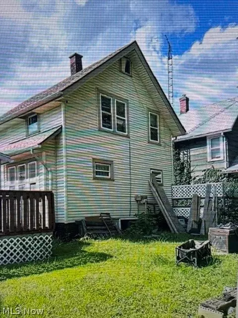 Exterior - 404 Kennet Ct NW, Canton, OH 44708 photo 2 of 2