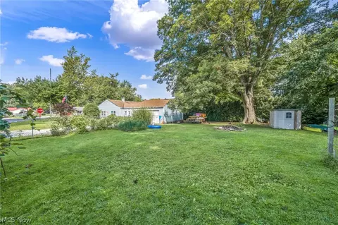 Exterior - 1781 Perth Rd, Madison, OH 44057 photo 13 of 15