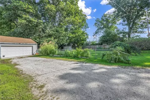 Exterior - 1781 Perth Rd, Madison, OH 44057 photo 15 of 15