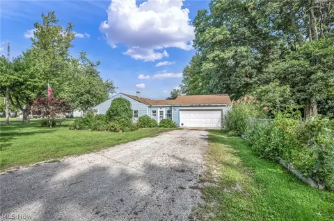 Exterior - 1781 Perth Rd, Madison, OH 44057 photo 8 of 15