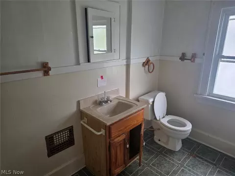 Bath - 5663 N Ridge W, Saybrook, OH 44004 photo 2 of 2