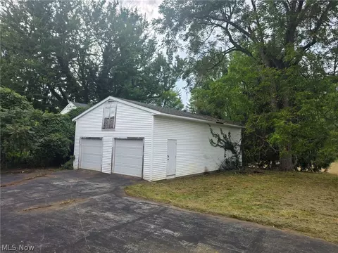 Exterior - 5663 N Ridge W, Saybrook, OH 44004 photo 1 of 1