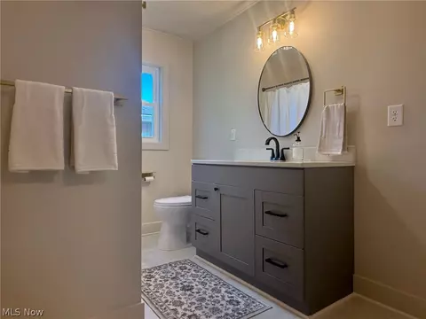 Bath - 1141 Broad Ave NW, Canton, OH 44708 photo 1 of 3