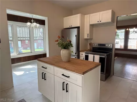 Kitchen - 1141 Broad Ave NW, Canton, OH 44708 photo 5 of 5